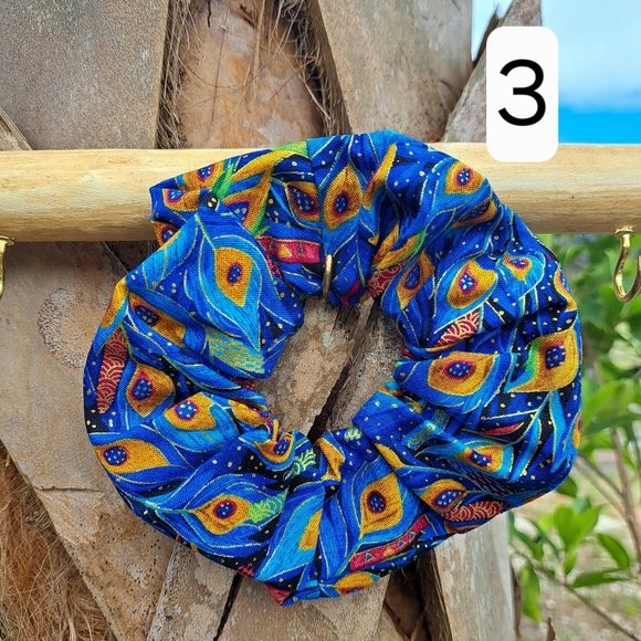 ONE Colorful Scrunchie Blue Cotton Dots Peacock Theme - Picture 7 of 10